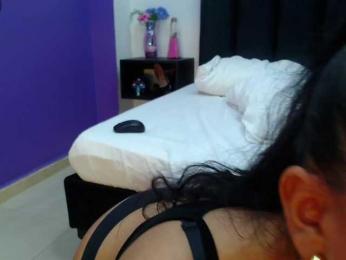 Scarlet-Ray webcam model stream image