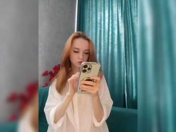 TuNikaaa webcam bongacams model stream image