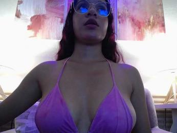 GagingBriana webcam model stream image