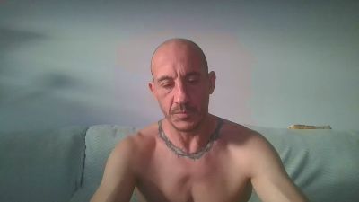 Mons75 webcam model stream image