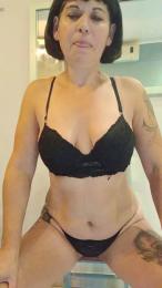 Chani1977 webcam model stream image