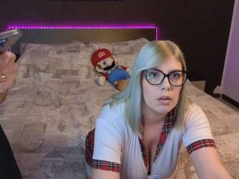 Evawhitex webcam model stream image