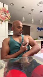 Beachmusclefit webcam model stream image