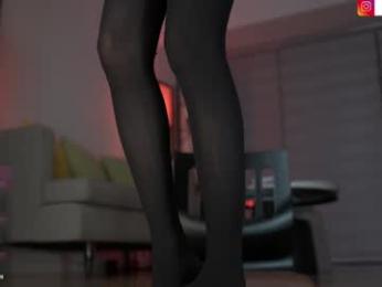 belle_adrienne webcam model stream image