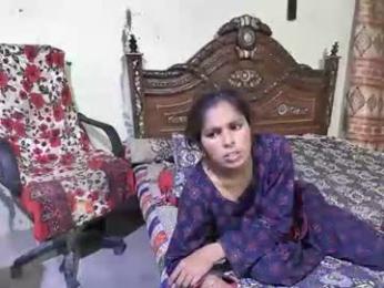 zoyakhan803 webcam chaturbate model stream image