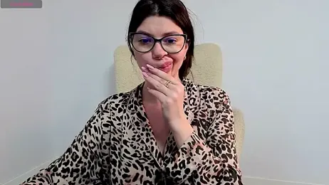 Jullyenn3 webcam model stream image