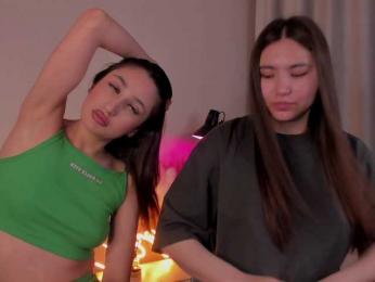 twomoonss webcam model stream image