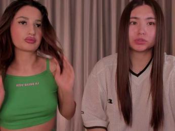 twomoonss webcam model stream image