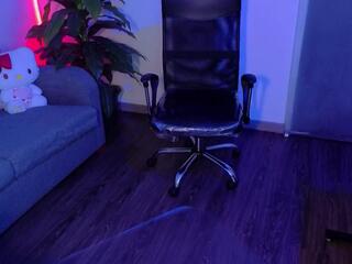 Cristal Lux webcam model stream image