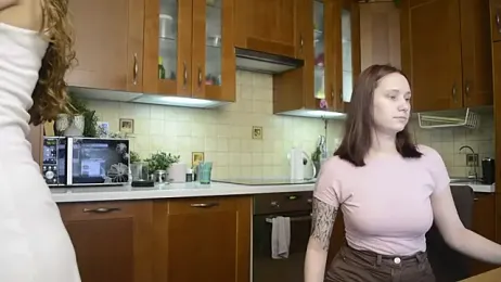 HotCaramellsTV webcam model stream image