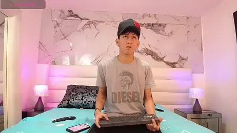 Marcus_and_Tony webcam model stream image