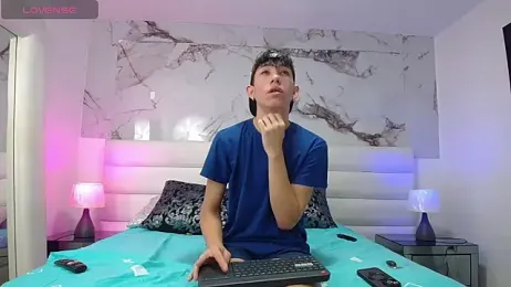 Marcus_and_Tony webcam model stream image