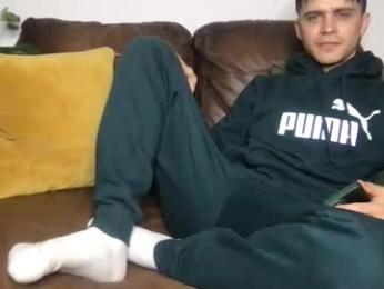 camdoattitude webcam chaturbate model stream image