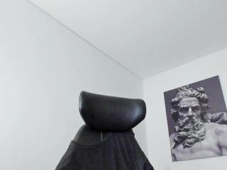 Simon Leon webcam model stream image