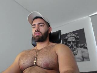 Simon Leon webcam model stream image