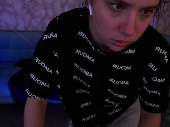 LiviaShy webcam bongacams model stream image