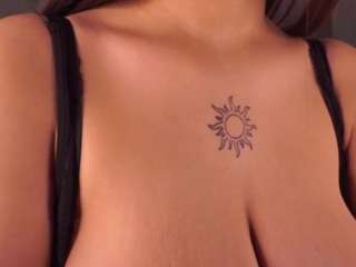 anuricbriny webcam model stream image