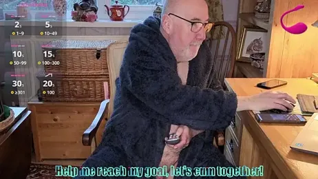 Adamdaddybear webcam model stream image