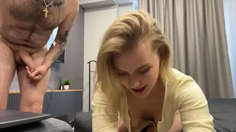 Adelovenick webcam model stream image