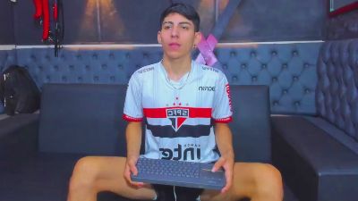 Lucien_boy webcam cam4 model stream image