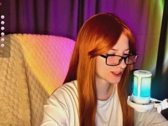 HeyAlise webcam model stream image