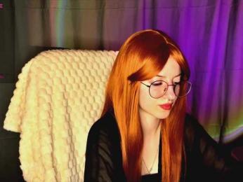 HeyAlise webcam model stream image