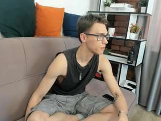 mistralcrush webcam camsoda model stream image