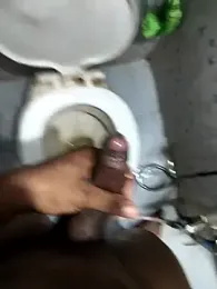 Leon_hot33 webcam model stream image