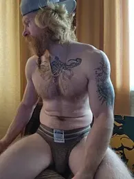 Gingerbeard40 webcam model stream image