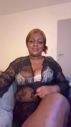 Maxesme66 webcam cam4 model stream image