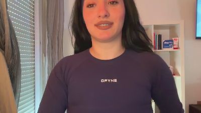 pitufina8 webcam cam4 model stream image