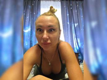 ARotikA1 webcam model stream image