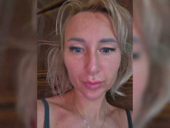 ARotikA1 webcam model stream image