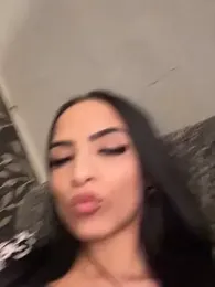 Evelin199 webcam model stream image