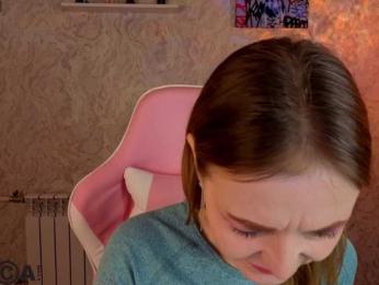 Angelina-Relax webcam model stream image