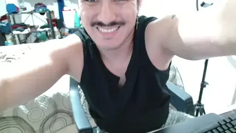 Leonino231 webcam model stream image