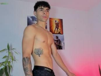 alex_zt webcam model stream image