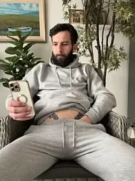 Michel_huge webcam model stream image