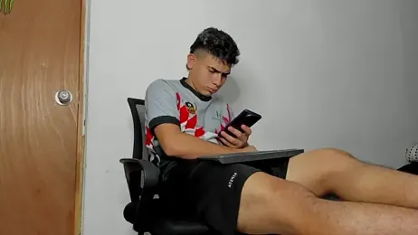 andrew_rose_ webcam model stream image