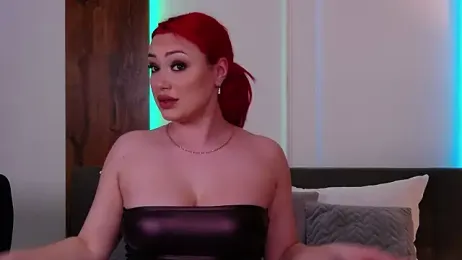 EmyHilton webcam model stream image