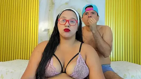 DeepandCurvy webcam stripchat model stream image