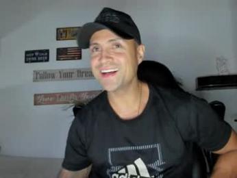 maxi_mux1 webcam model stream image