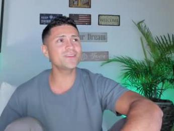 maxi_mux1 webcam model stream image