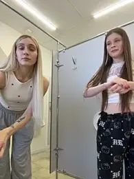 mmelicious webcam stripchat model stream image