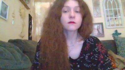 QueenCrimson webcam model stream image