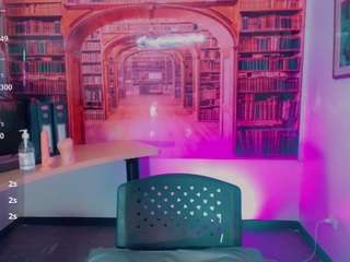 emeli-roushot webcam model stream image