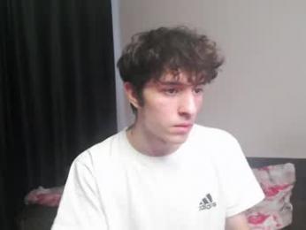 dress_air webcam model stream image