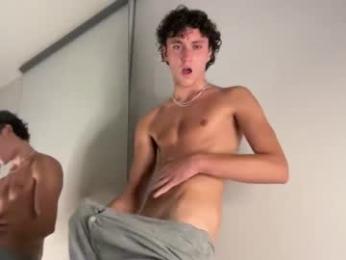 loves_leo webcam model stream image