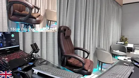 OnlineBossUK webcam model stream image