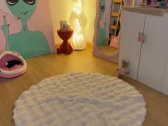 cuteelsa_ webcam model stream image